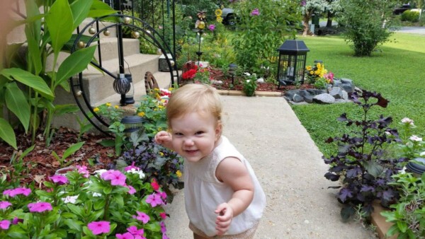 Kids in the Garden Photo Contest winner